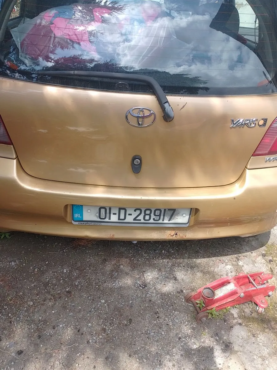 Toyota Yaris 2001 - Image 3