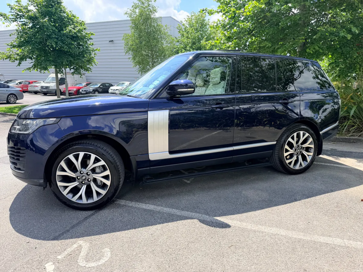 2021 Range Rover 3.0 Vogue ~ Westminster Edition. - Image 2