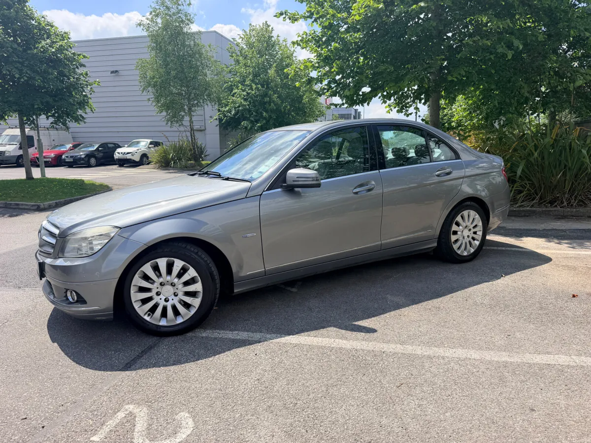 2010!Mercedes-Benz C-Class C200 CDI Auto Elegance - Image 2