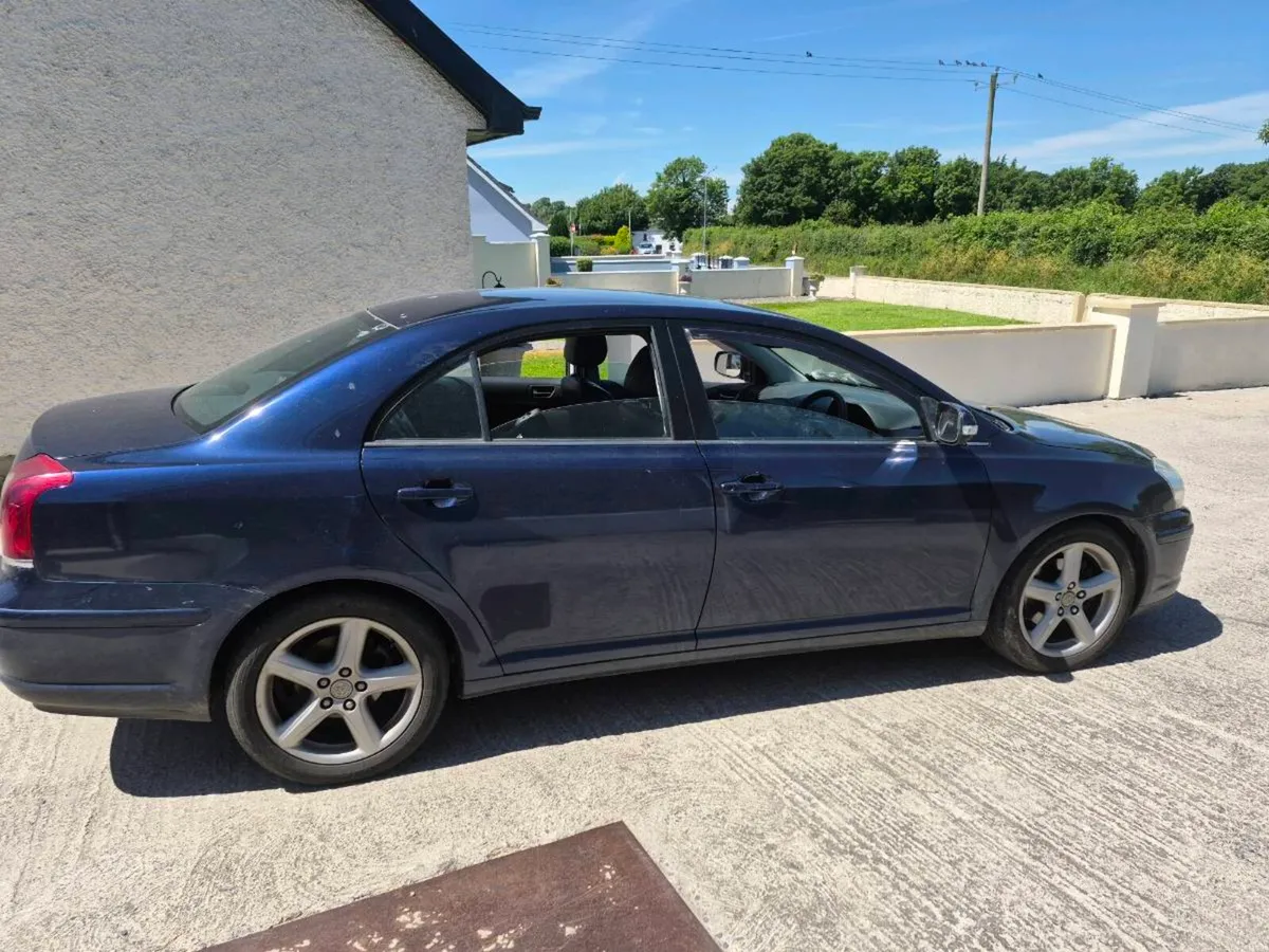 Car - Image 4