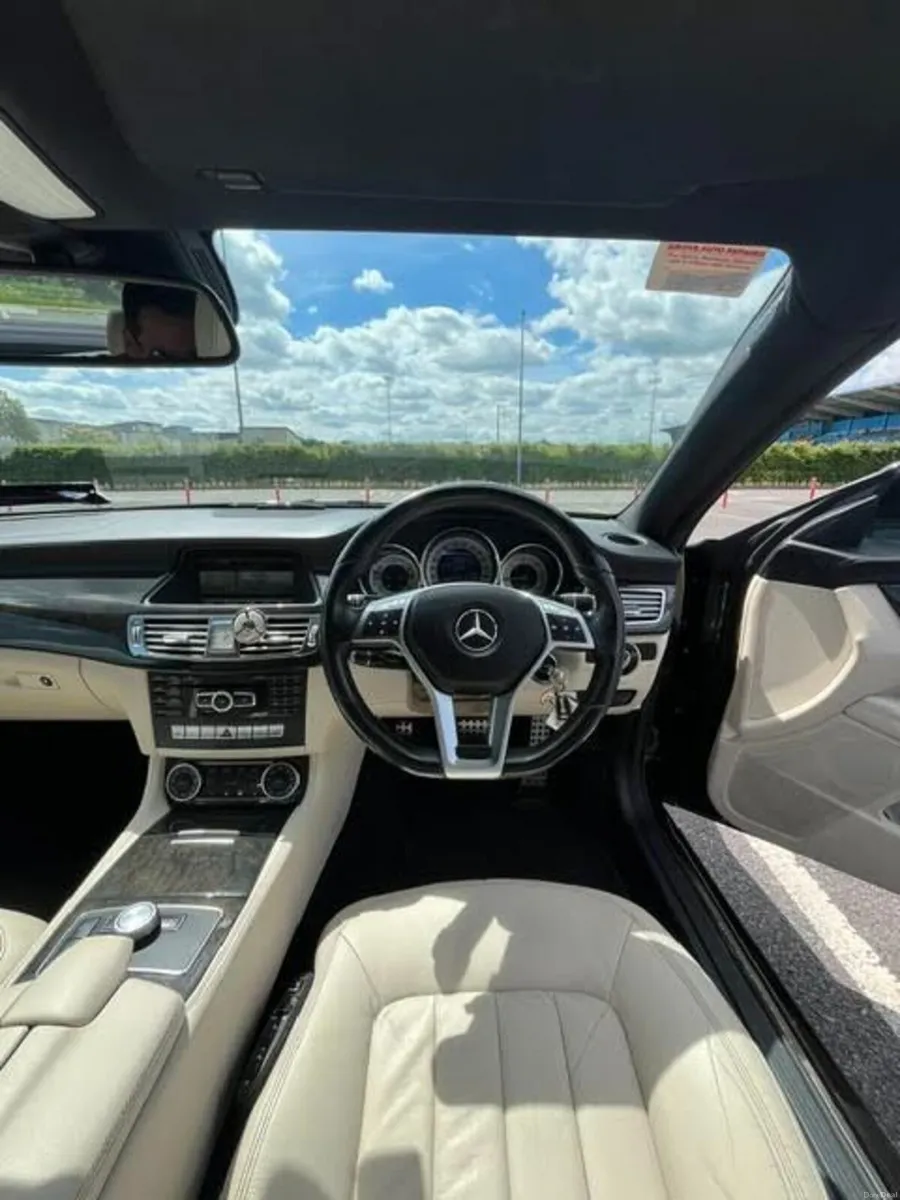 MERCEDES CLS250 - EXCELLENT MILEAGE, STUNNING CAR - Image 4