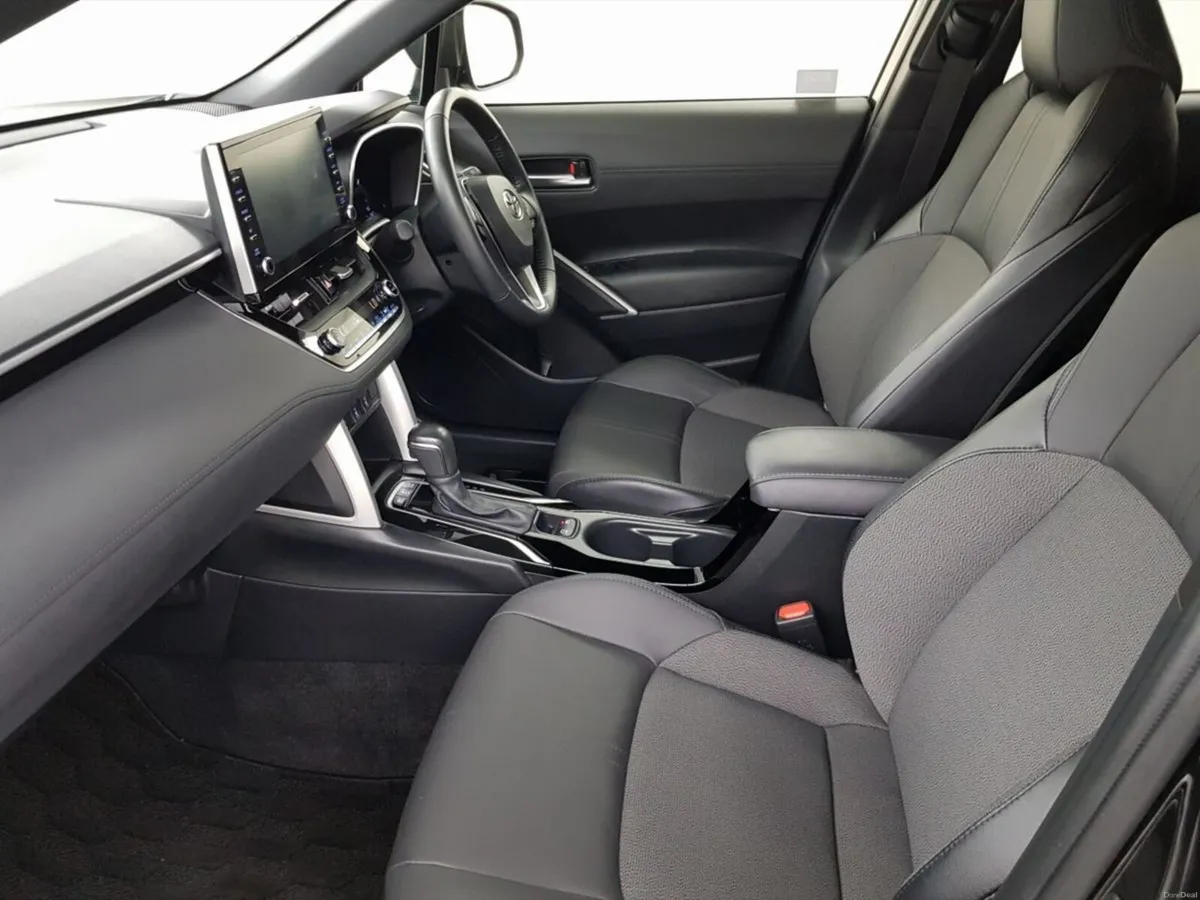 Toyota Corolla Cross Corolla Cross Hybrid auto - Image 4