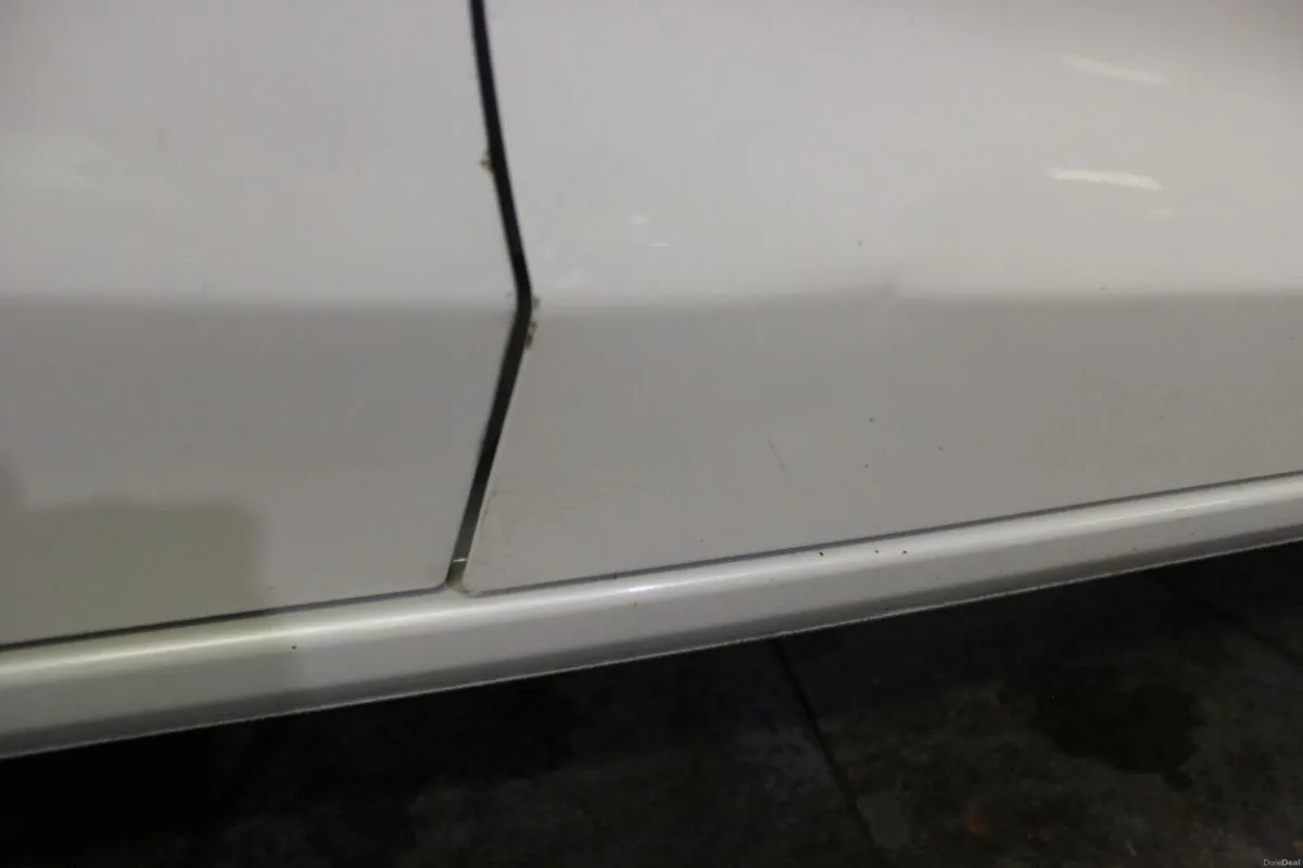 Honda Fit FIT DAA-GP5 HYBRID 5DR AUTO - TENDER 26 - Image 4