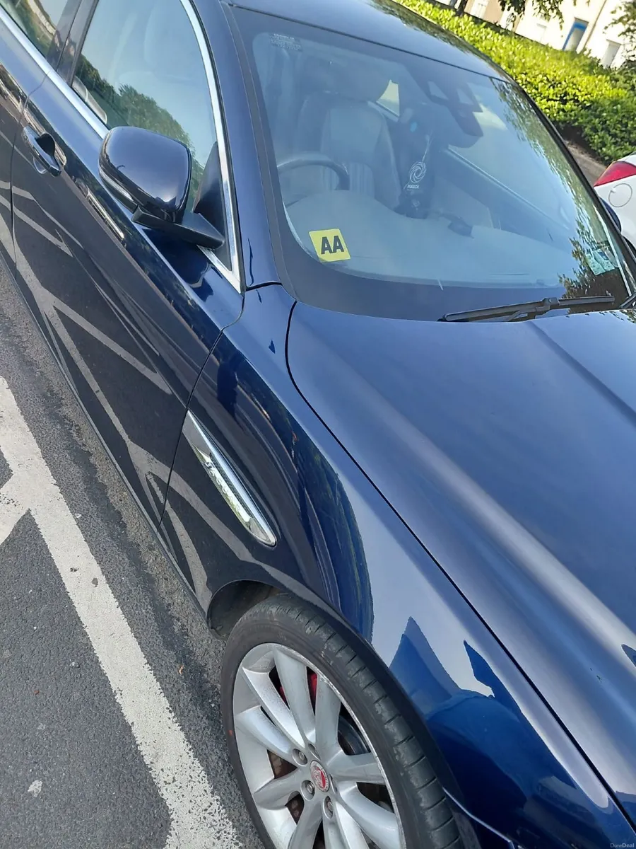 Jaguar XF 2016 - Image 2