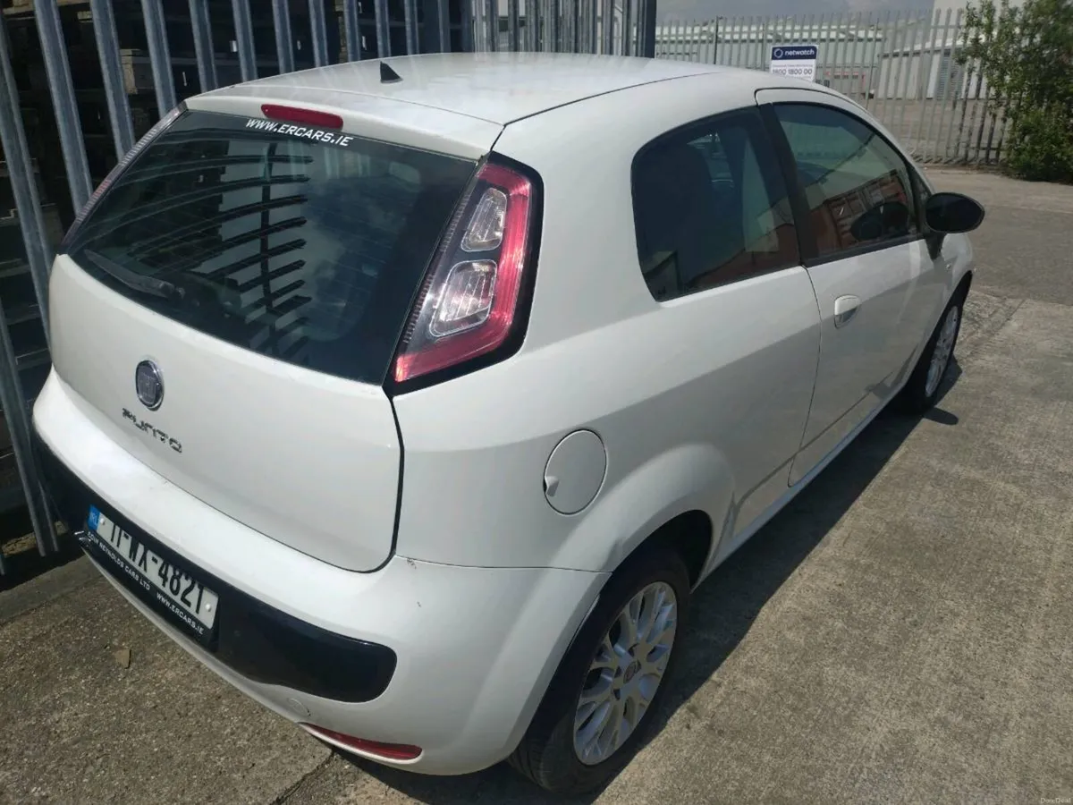 2011 Fiat Punto Evo 1.2 petrol - Image 2