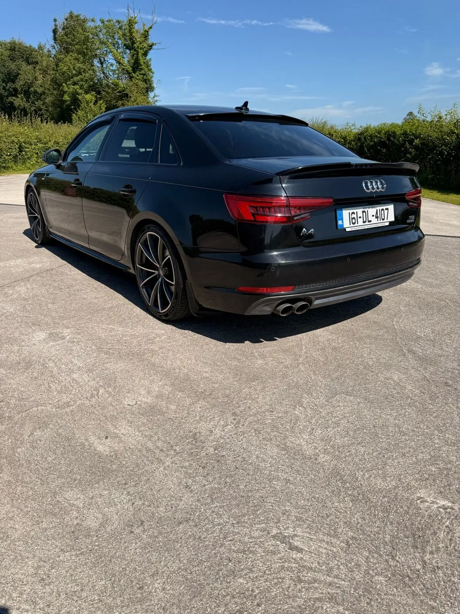 Audi a4 sline black edition styl - Image 3