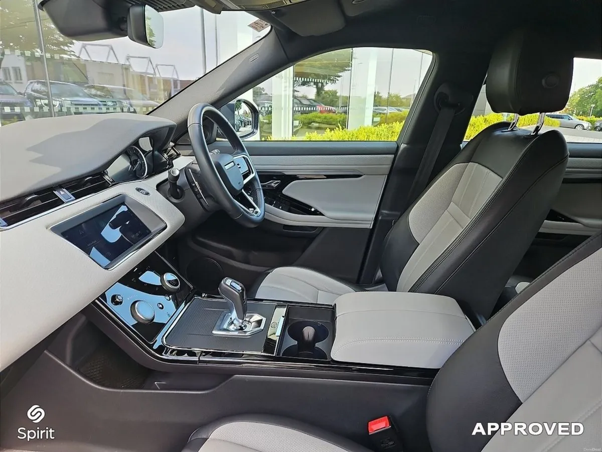 Land Rover Range Rover Evoque 1.5 PHEV AWD R-Dynam - Image 4