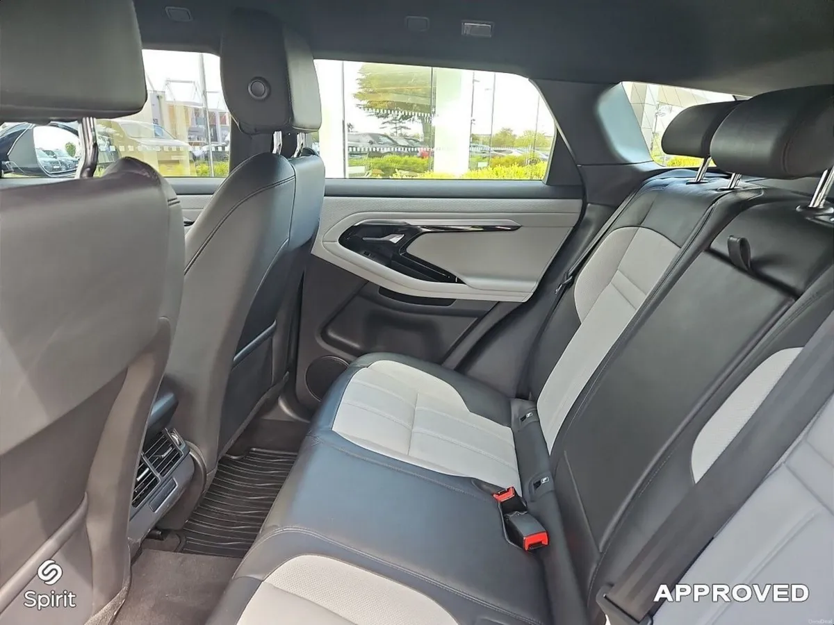 Land Rover Range Rover Evoque 1.5 PHEV AWD R-Dynam - Image 5