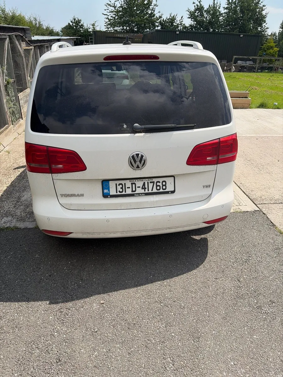 Volkswagen Touran - Image 2