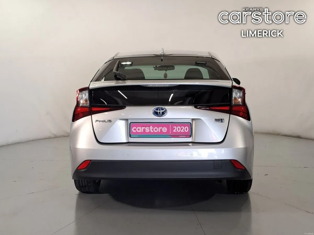Toyota Prius 1.8 petrol hybrid automatic - Image 4