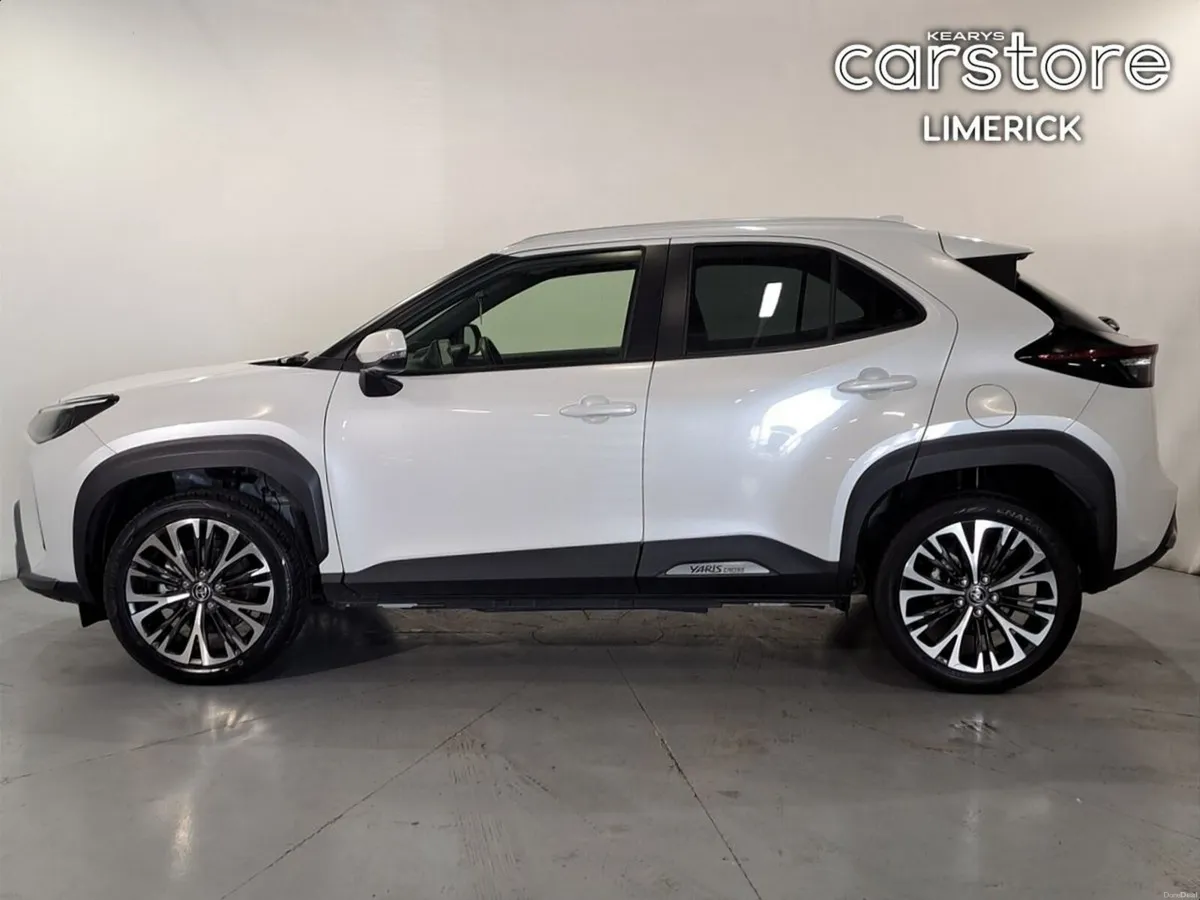 Toyota Yaris Cross 1.5 HYBRID - Image 6
