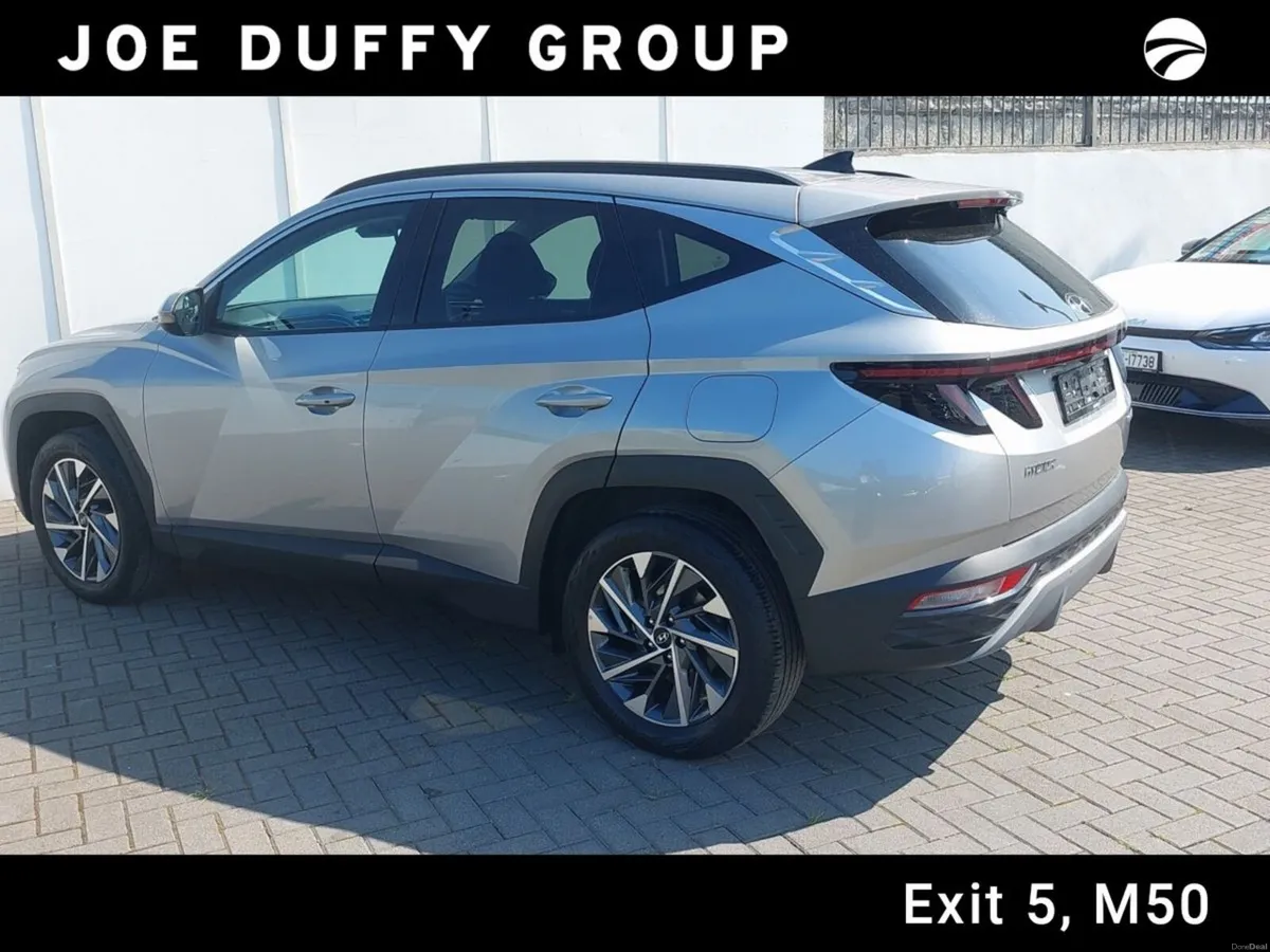 Hyundai Tucson 2WD Executive Plus - Image 2