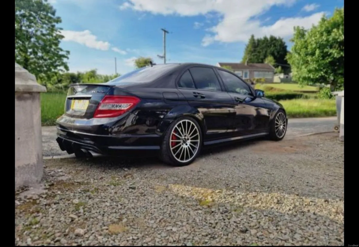 Mercedes c63 - Image 3
