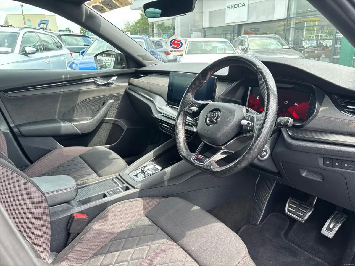 Skoda Octavia OCTAVIA RS 2.0TDI 200HP DSG - Image 6