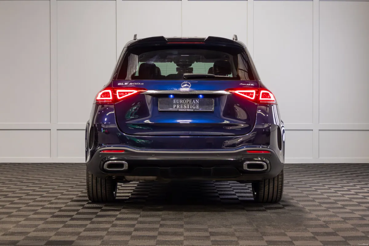 2022 Mercedes-Benz GLE 300d 7 Seater - Image 5