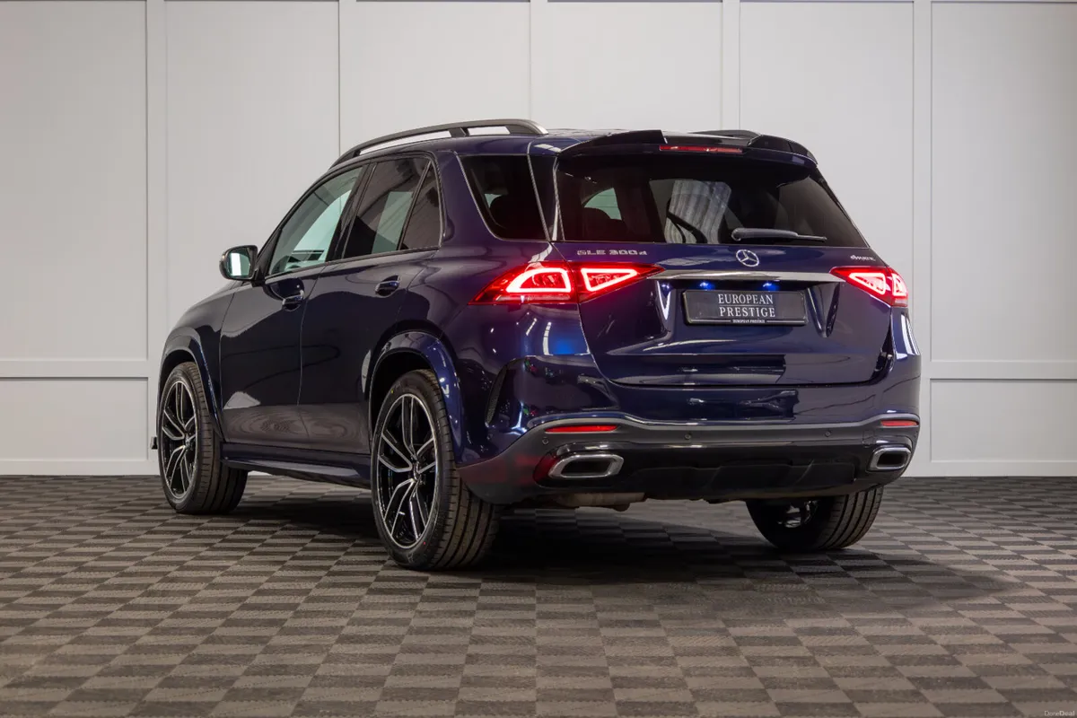 2022 Mercedes-Benz GLE 300d 7 Seater - Image 4