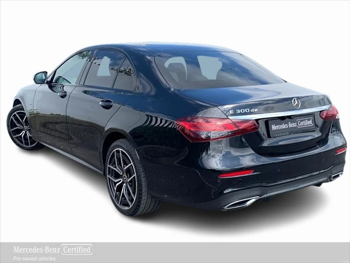Mercedes-Benz E-Class E300de AMG Line Ext. PHEV Di - Image 3