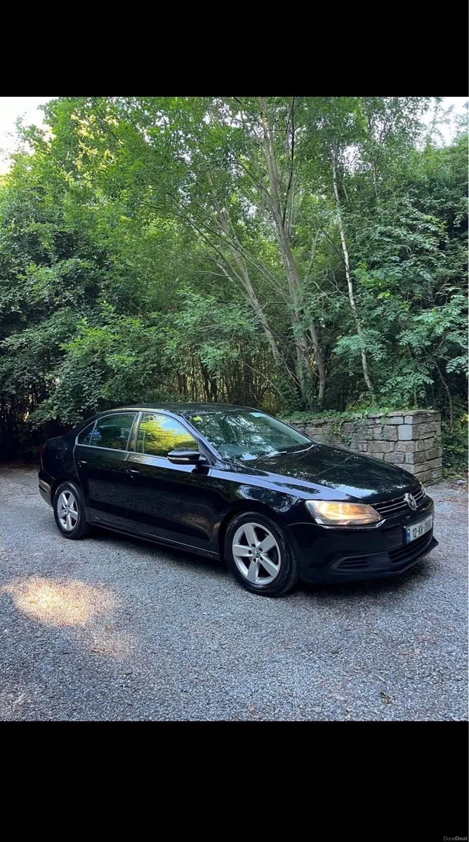 2012 VOLKSWAGEN JETTA 2.0 DIESEL  AUTOMATIC - Image 1