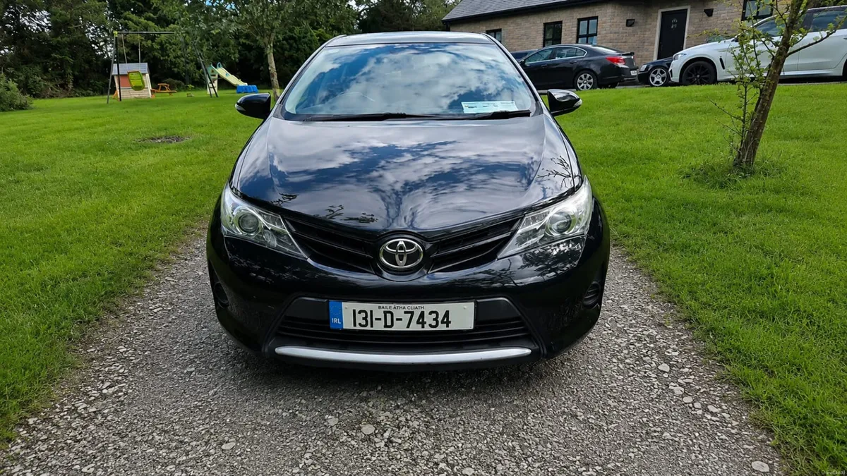 Toyota Auris 2013 one owner new NCT  low km - Image 2