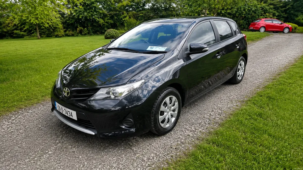 Toyota Auris 2013 one owner new NCT  low km - Image 3