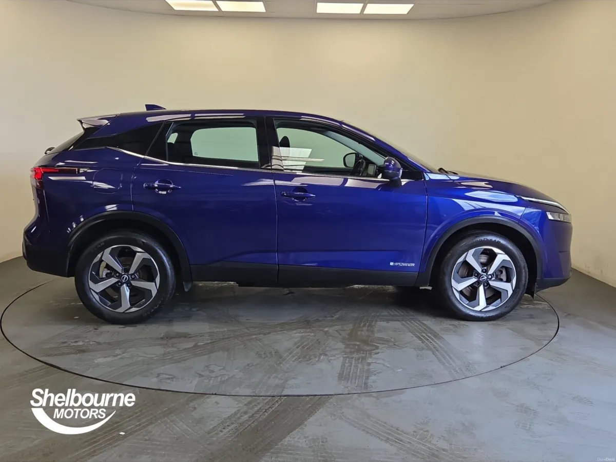 Nissan Qashqai Hatchback Acenta Premium - Image 3