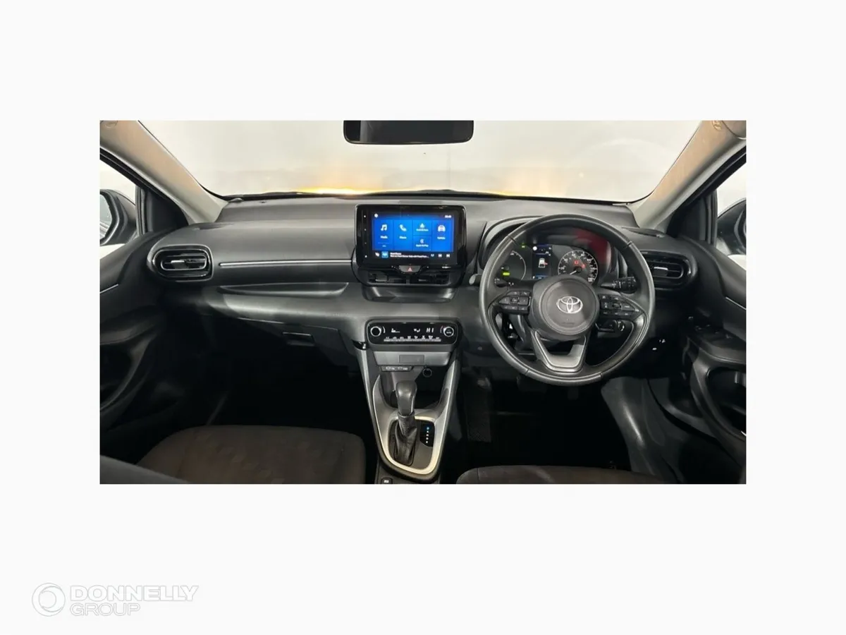Toyota Yaris Hatchback Icon - Image 4