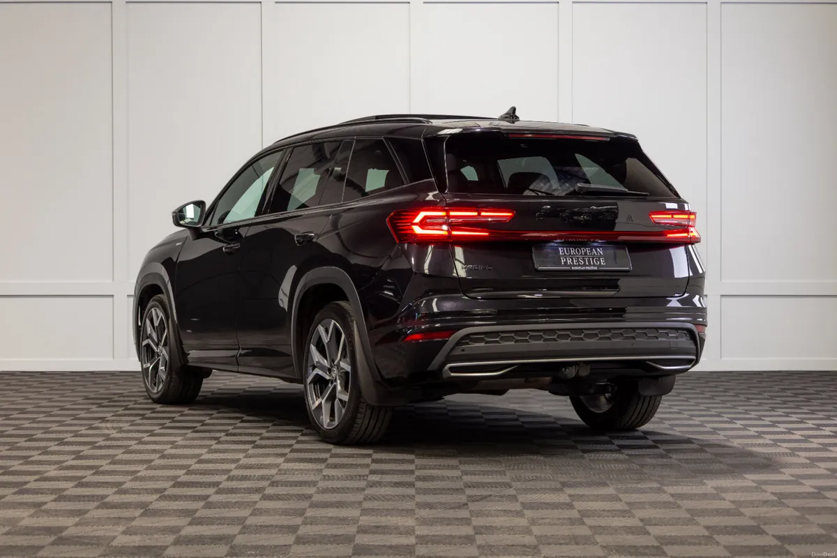 2025 Skoda Kodiaq Sportline - Image 4