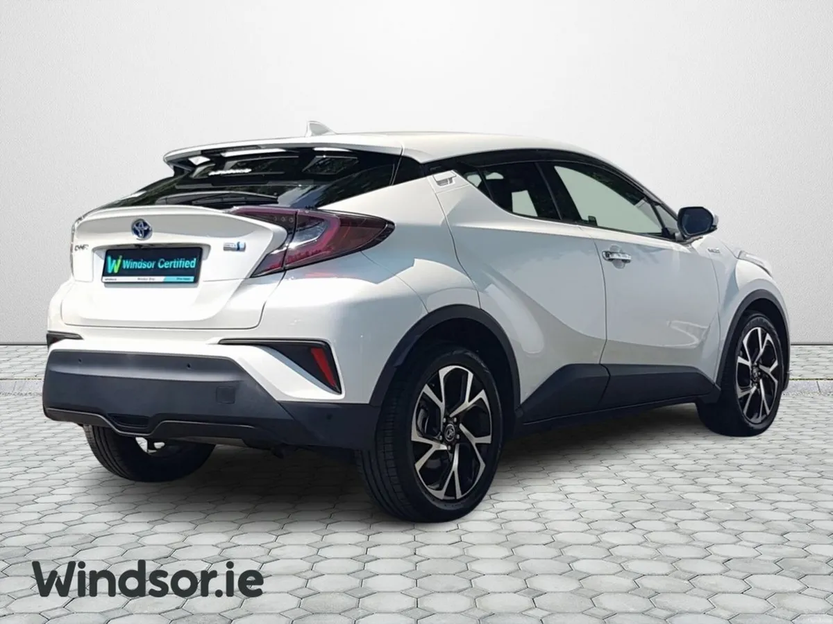 Toyota C-HR 1.8 HYBRID AUTOMATIC **HIGH SPEC** - Image 3