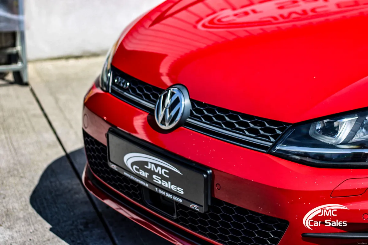 2017 VOLKSWAGEN GOLF GTD - Image 3