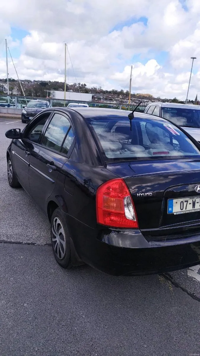 Car  Hyundai Accent - Image 4