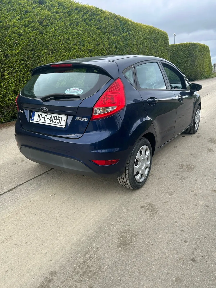 2010 ford fiesta - Image 1