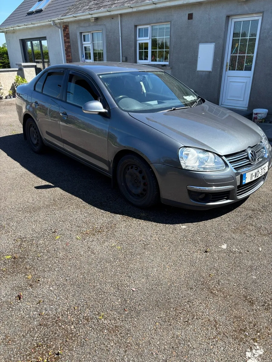 Volkswagen Jetta - Image 2