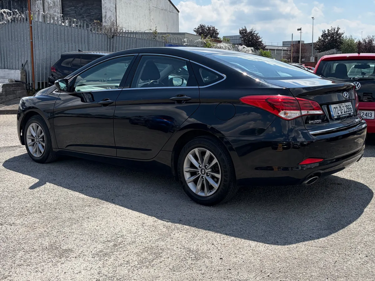 2017 Hyundai i40 1.7D Executive Nct 07/27 Tax 09/2 - Image 4