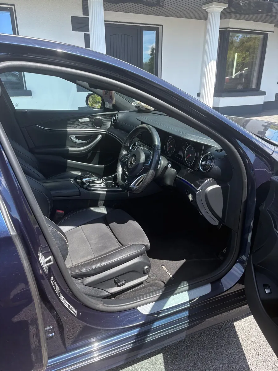 Mercedes-Benz E-Class 2016 AMG Diesel - Image 3
