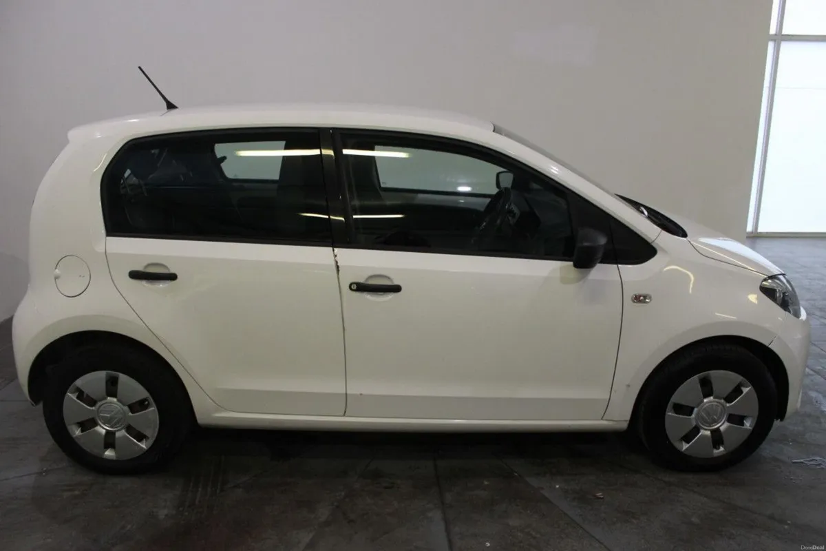 Volkswagen up! 1.0 75BHP TAKE UP - TENDER 30 - Image 3