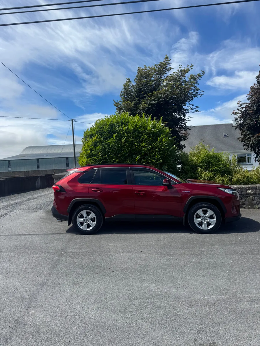 Toyota RAV4 2019 - Image 2