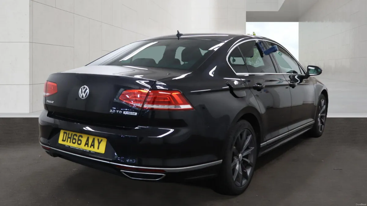 Volkswagen Passat 2.0 R LINE - FINANCE AVAILABLE - Image 4