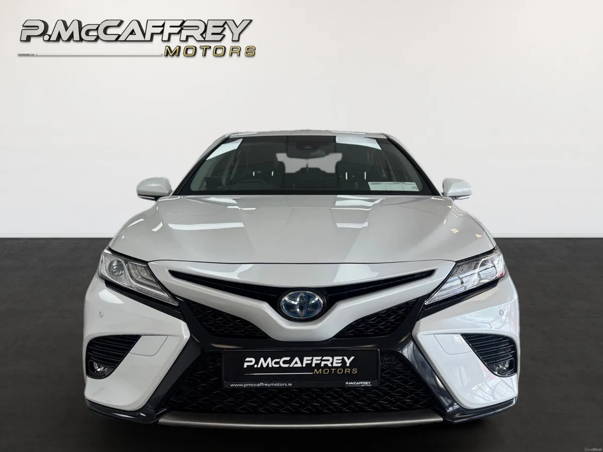 2019 Toyota Camry WS 2.5 Self Charging Hybrid Leat - Image 2