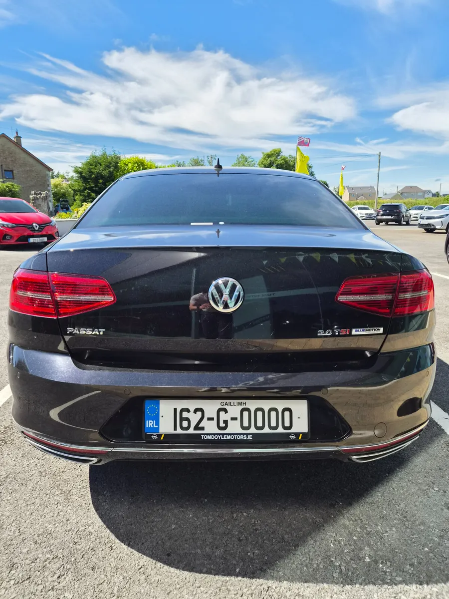 Volkswagen Passat R-Line 2.0L Petrol Auto - Image 4