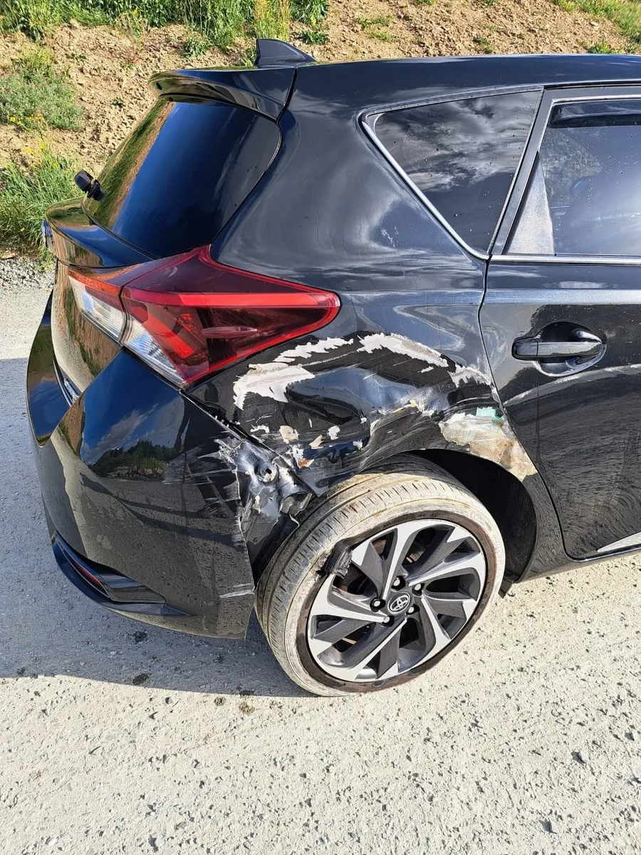 Toyota Auris 2017 - Image 4