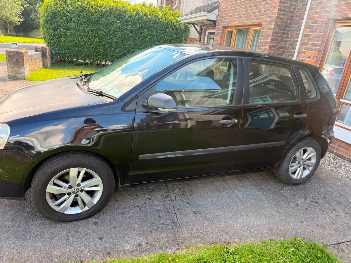Volkswagen Polo 2009 - Image 2