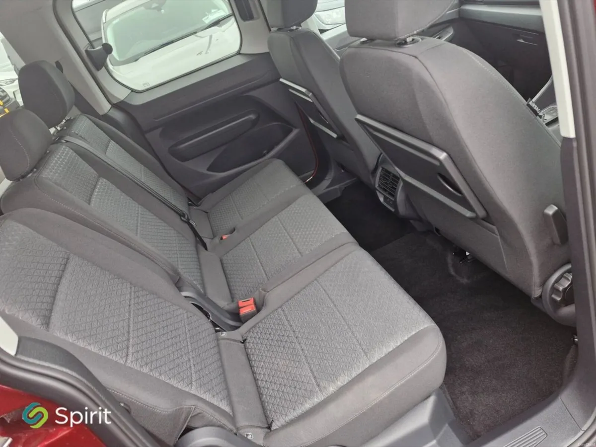 Ford Tourneo Connect 1.5L EcoBoost 115PS auto Tita - Image 5