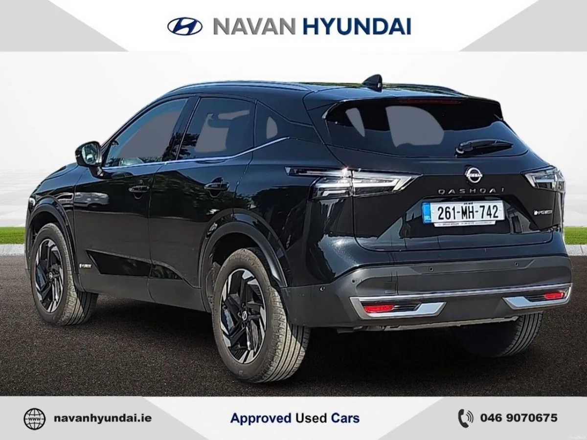 Nissan Qashqai SV PREMIUM *EX DEMO* - Image 6