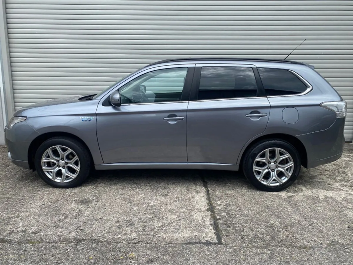 Mitsubishi Outlander 2.0 GX4H PHEV @Waltons garage - Image 4