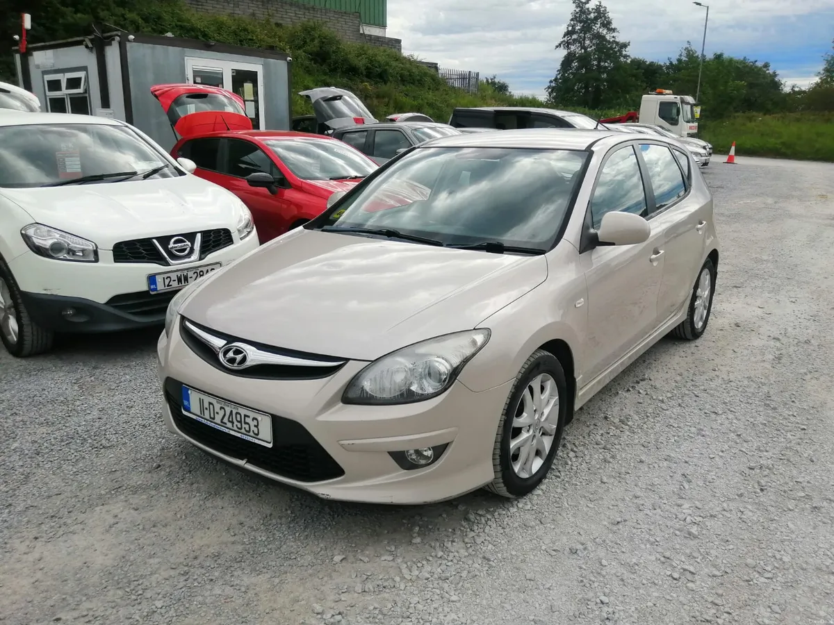 Hyundai i30 2011 - Image 2