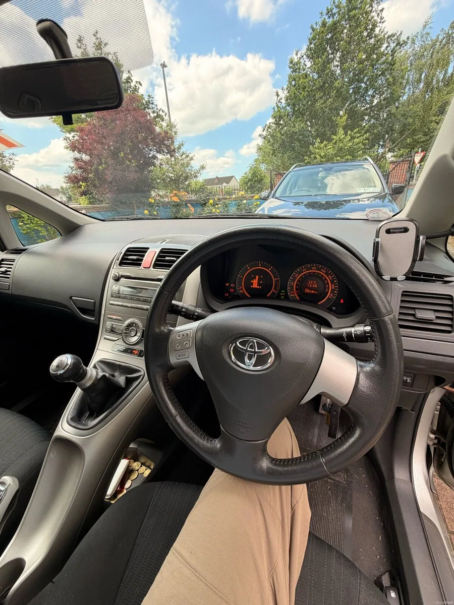 Toyota aurus - Image 1