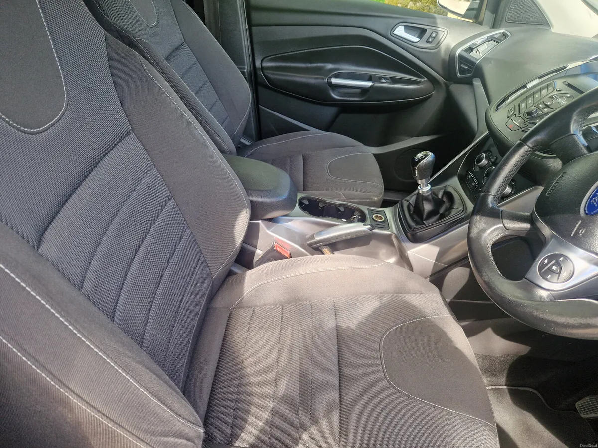 Ford Kuga 2013 - Image 4