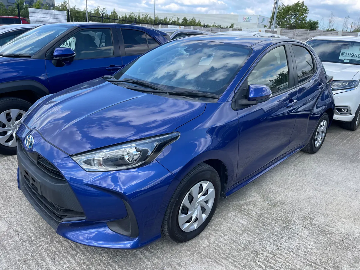 2021 Toyota Yaris Hybrid 1.5 Automatic 5dr Model - Image 2
