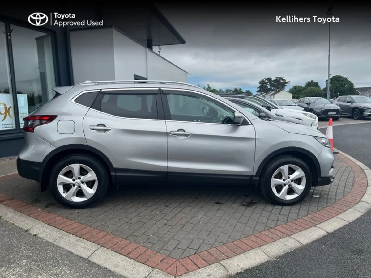 Nissan Qashqai 1.3 SV MY19 4DR - Image 3