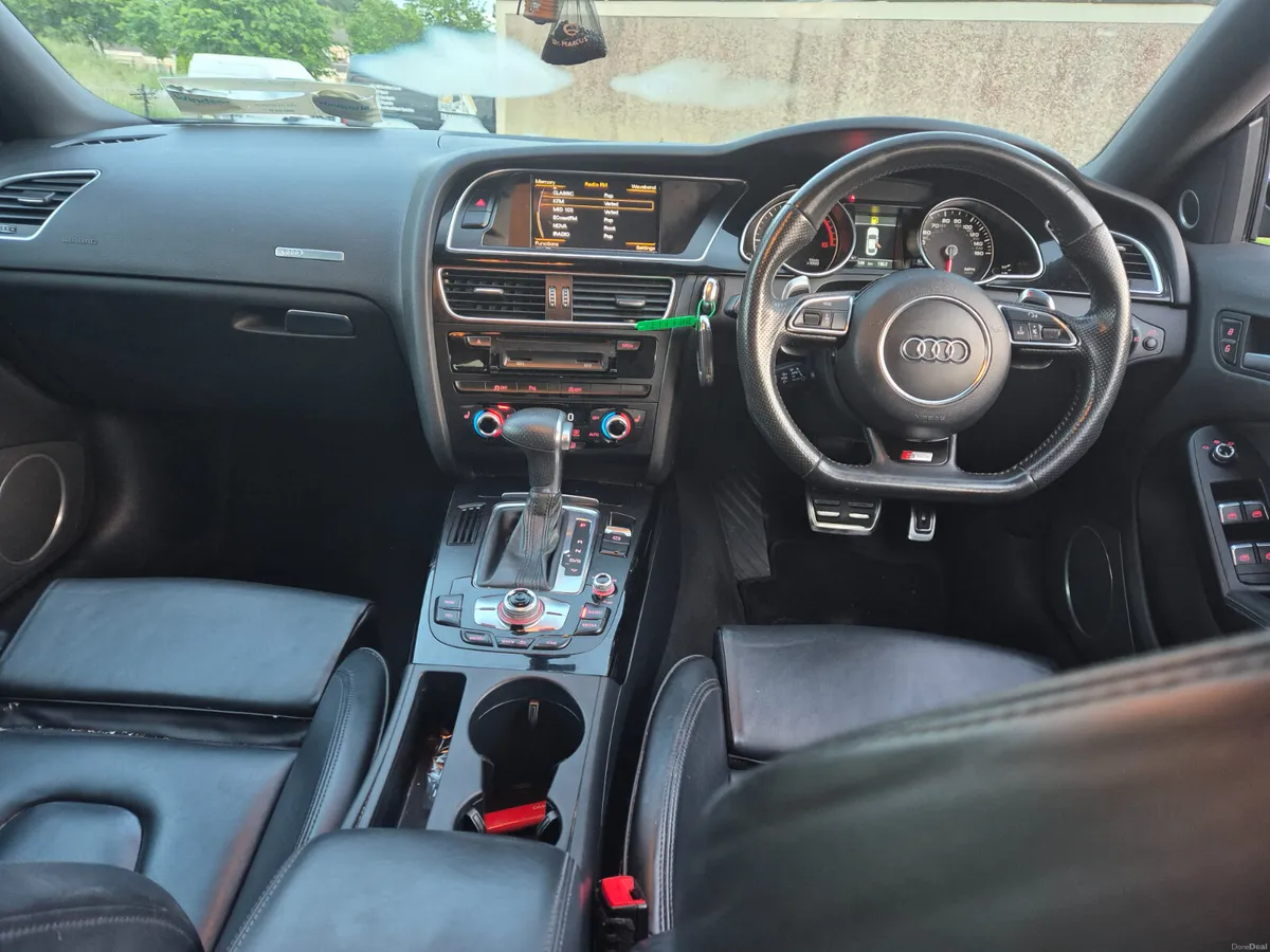 Audi A5 TDI AUTO S LINE. 2016. BLACK EDITION - Image 4